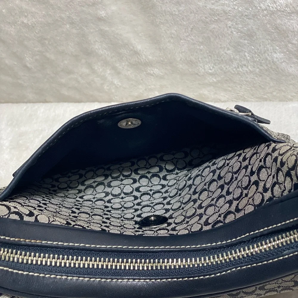 Coach Signature Jacquard Hobo in Black and Tan